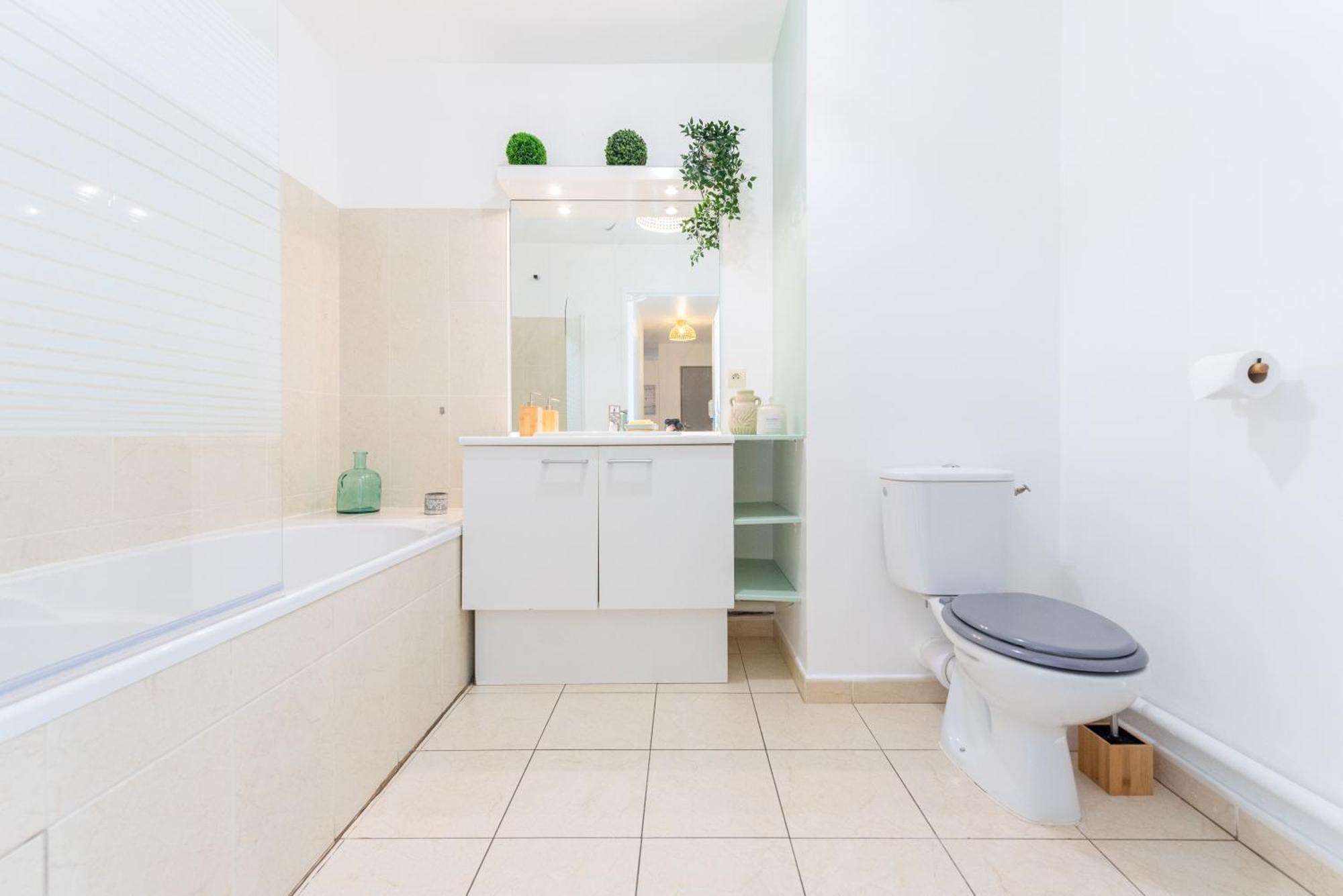 Bao Location - Ideal Pro & Groupe - Calme - Lumineux - Wifi - Terrasse - Jardin - Plage A 2Km - Proche Centre Ville, Gare, Commerces - Parking Prive Tulon Zewnętrze zdjęcie
